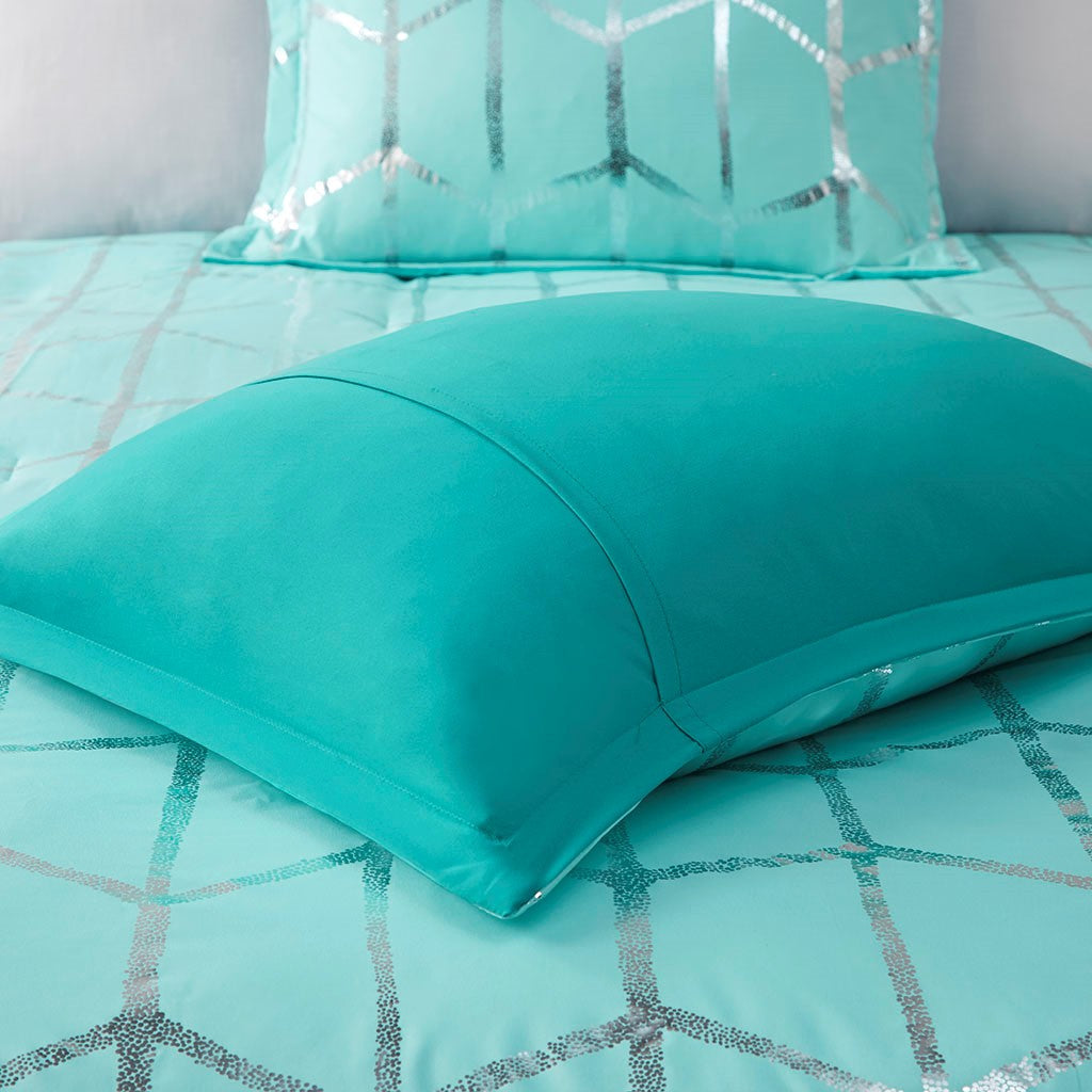Luxuera Metallic Geometric Comforter Set – Aqua Blue